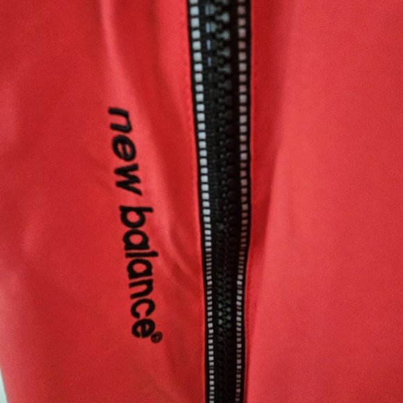 New Balance Red Performance Jacket - Picture 2 of 4